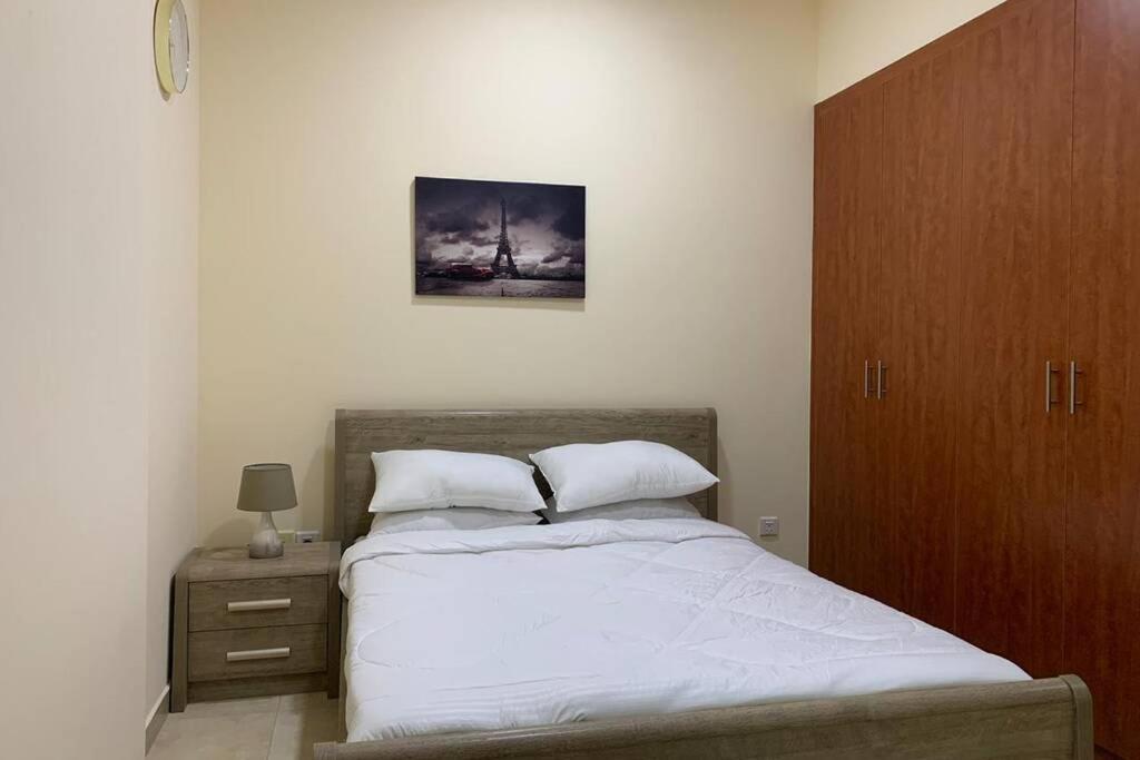 Cozy 2Bhk Near To Dmcc Metro Station -505 Apartment Дубай Екстериор снимка