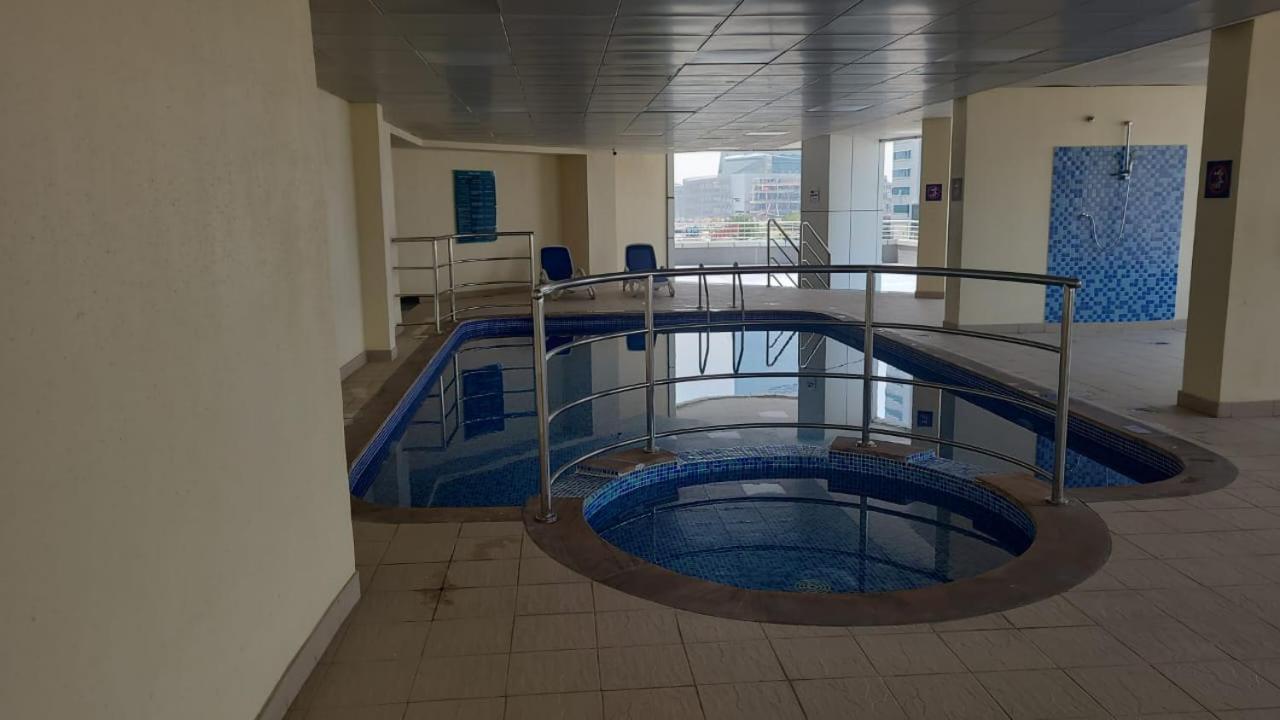Cozy 2Bhk Near To Dmcc Metro Station -505 Apartment Дубай Екстериор снимка