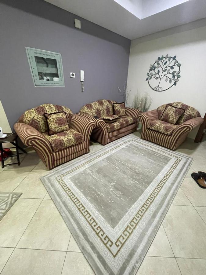 Cozy 2Bhk Near To Dmcc Metro Station -505 Apartment Дубай Екстериор снимка
